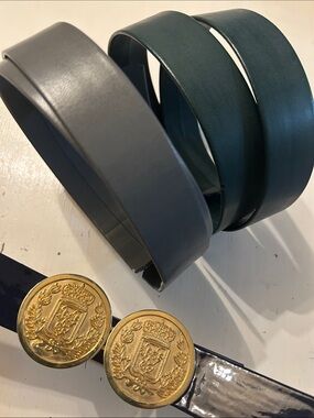 Vintage Womens Belt With Interchangeable Heraldic Motif Buckle S/M